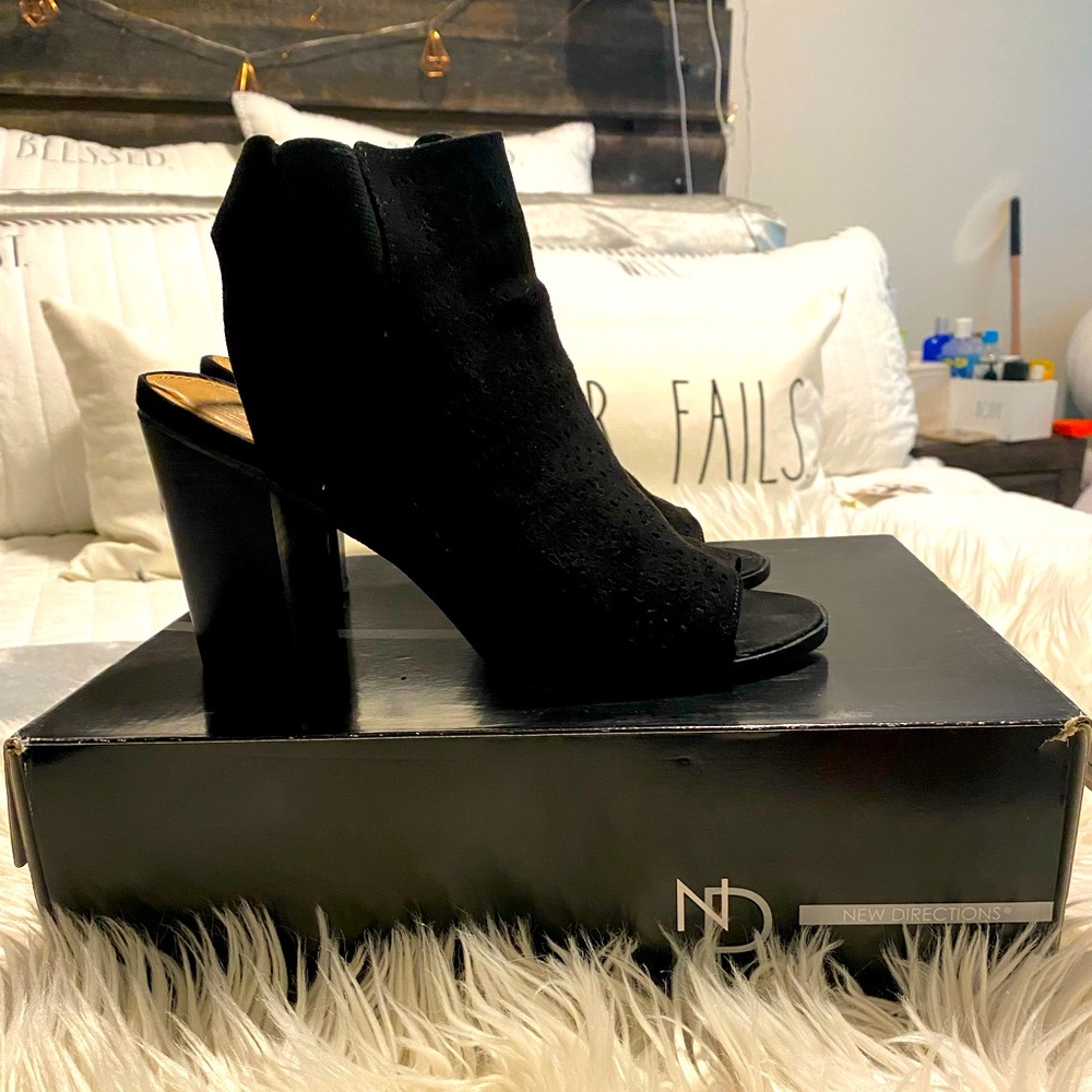 W New Direction Sz 9 Sling Back Shoe